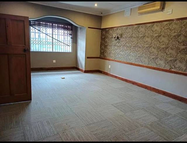 3 BEDROOM PROPERTY TO RENT IN GLENWOOD